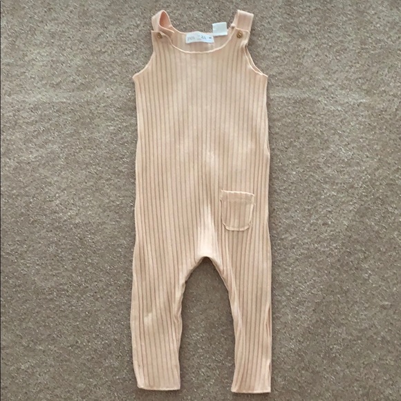 SOLD Zara Ribbed Overalls with pocket size 9-12m - Picture 2 of 4